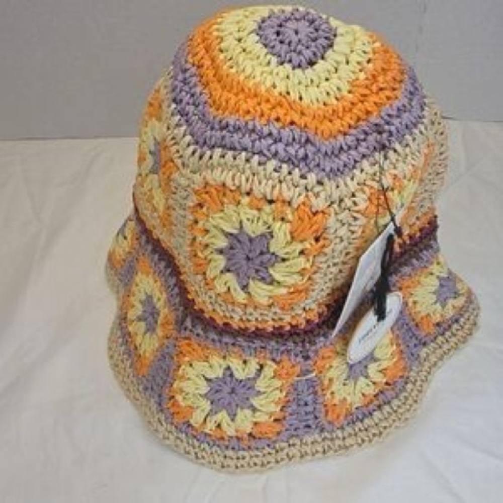 Forever 21  Granny square Multicolor Crochet Bucket Hat - Picture 3 of 5